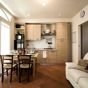 La Torre House By Tuscanywego , Pisa Italy
